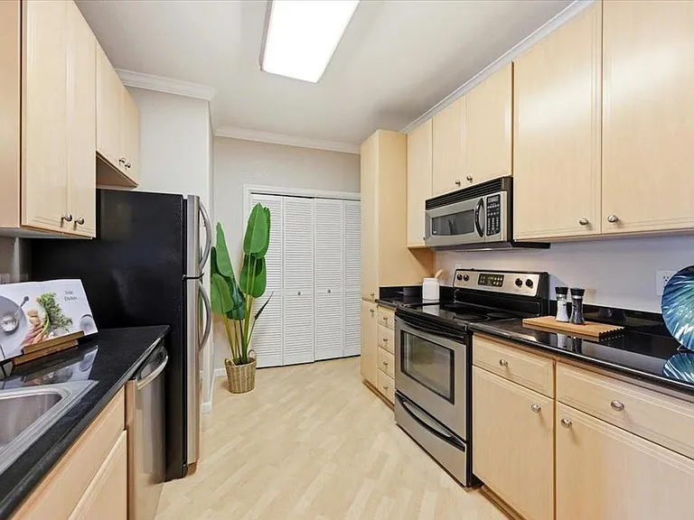 801 S Winchester Blvd #3302 — Photo 7