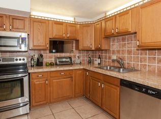 201 Lakeview Dr APT 102, Weston, FL 33326