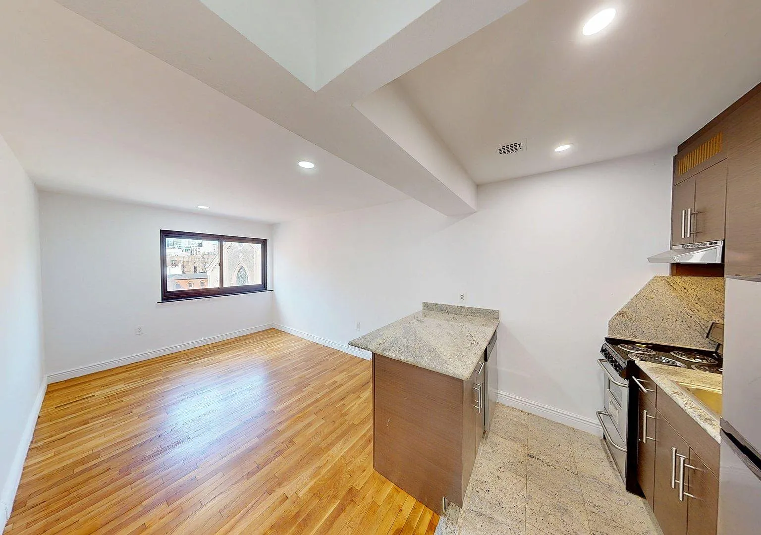 50 Prince Street — Photo 1