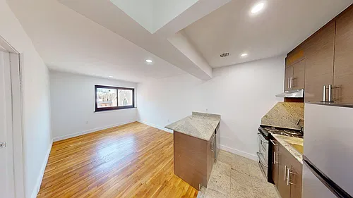 50 Prince St #3F Photo 1