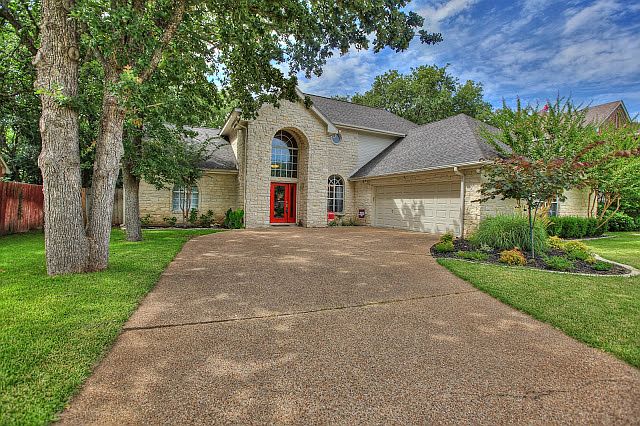 1st image of 29004 Oakland Hills Dr