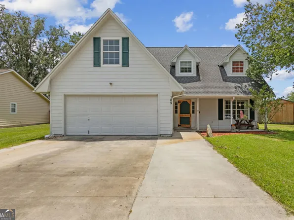 109 Old Pond Dr W, Kingsland, GA 31548