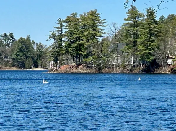 25 Wenmarks Road, Newton, NH 03858