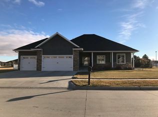 5805 I Ave, Kearney, NE 68847