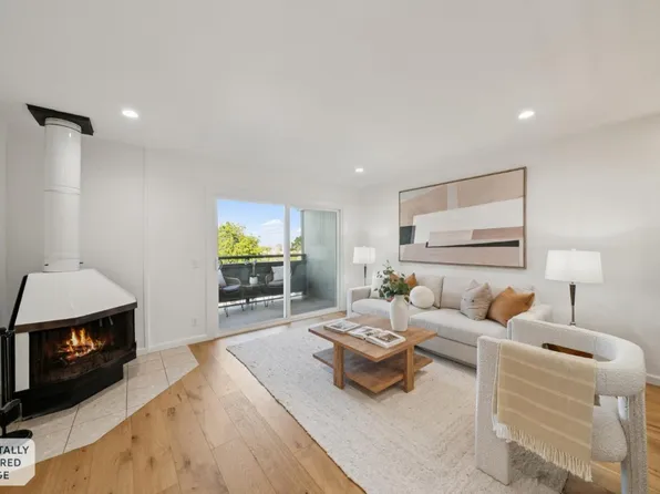 4028 Farm Hill Blvd APT 5, Redwood City, CA 94061