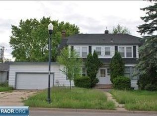 2905 1st Ave, Hibbing, MN 55746