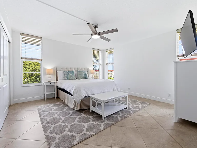 3000 NE 48th Ct #406 — Photo 13
