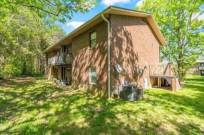 111 Raintree Ln #C — Photo 10