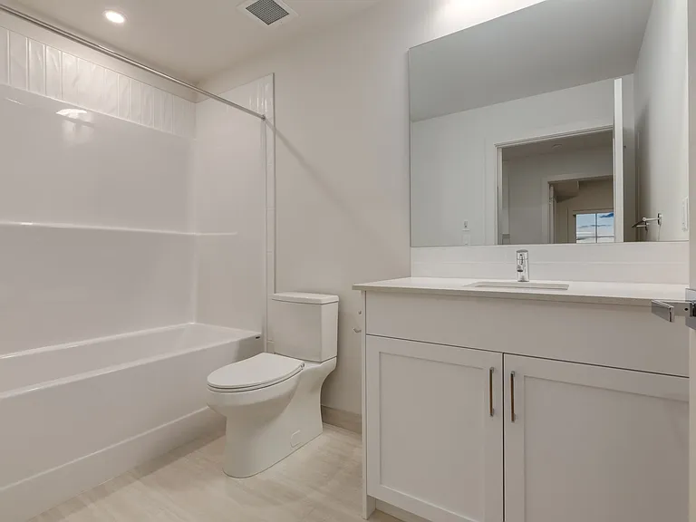 120 Quarry Park Blvd SE — Photo 23