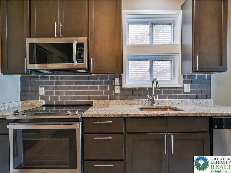 129 E Goepp St — Photo 12