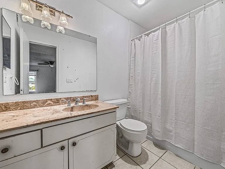 830 Threadneedle St #240 — Photo 21