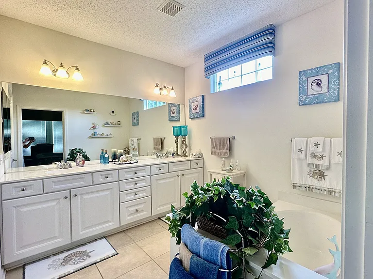 114 Landing Ln — Photo 17