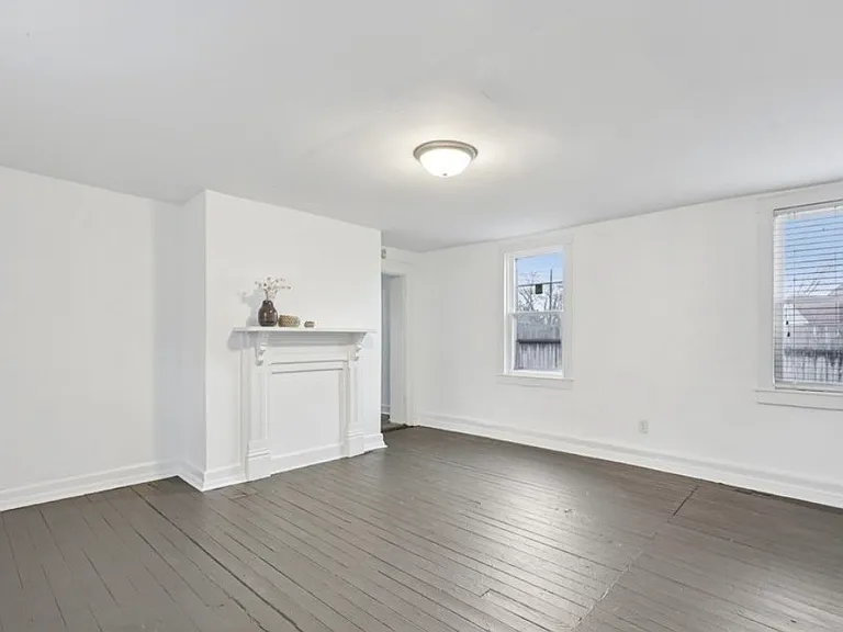 1016 E Palmer St — Photo 6