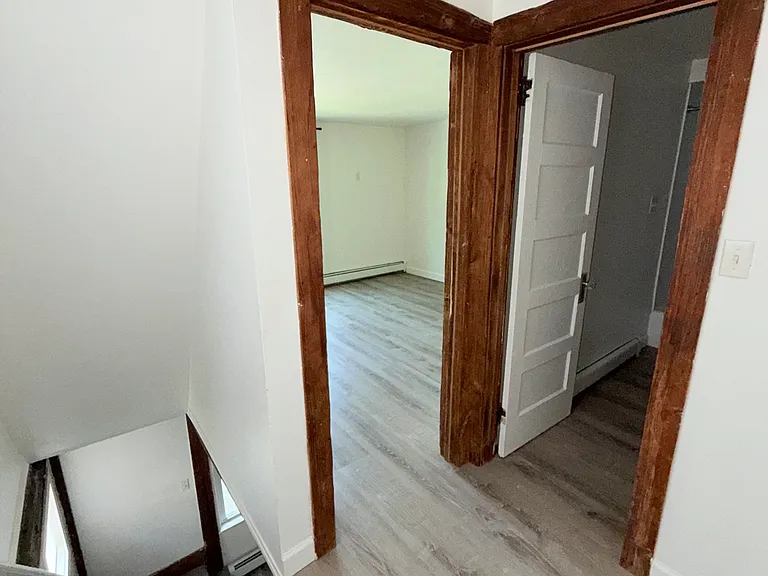439 W King St #7 — Photo 6