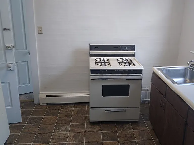60 N Main St — Photo 5