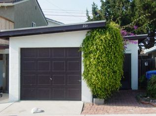 221 Highland Dr, Oxnard, CA 93035