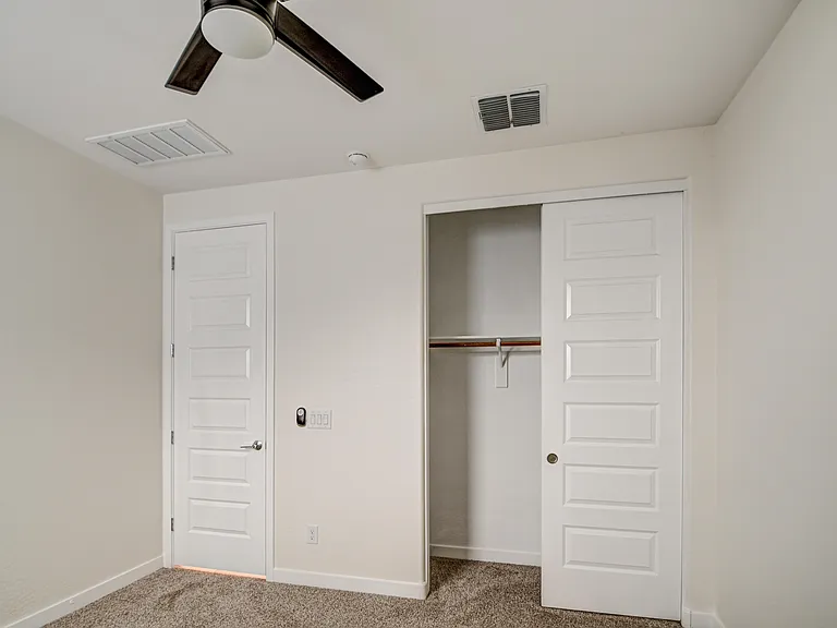 9338 W Heatherbrae Dr — Photo 3