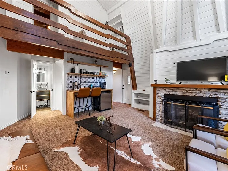 2371 Spring Oak Dr — Photo 3