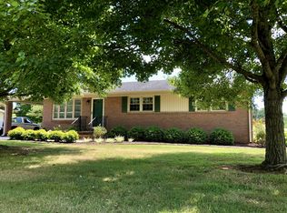 201 N Hills Dr, McMinnville, TN 37110