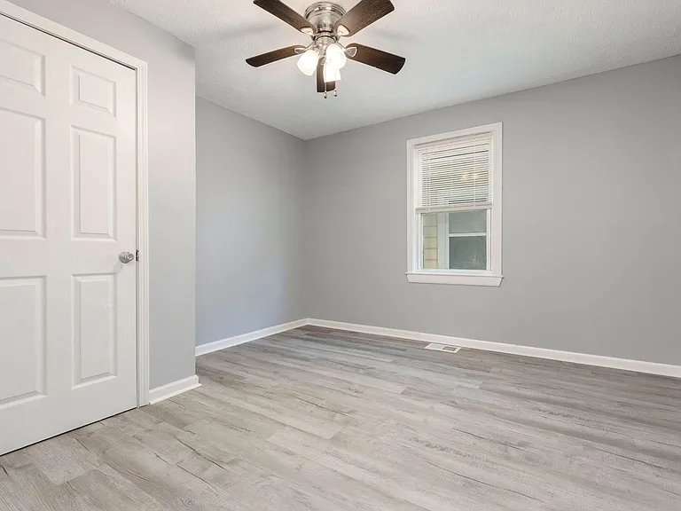3624 Parthenia Ave — Photo 9