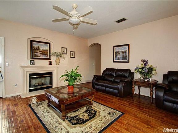 5th image of 9384 Canmoor Cir