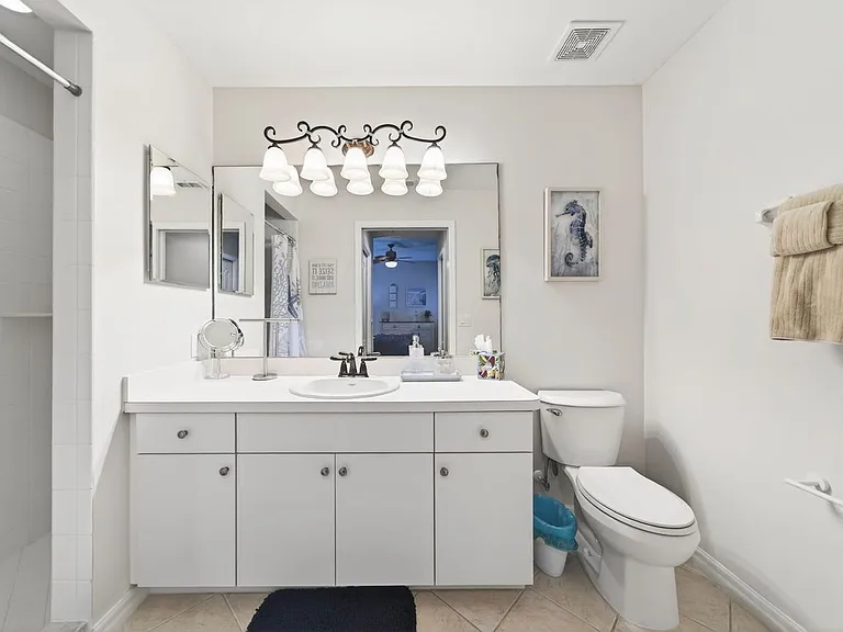 16635 Lake Circle Dr #613 — Photo 6
