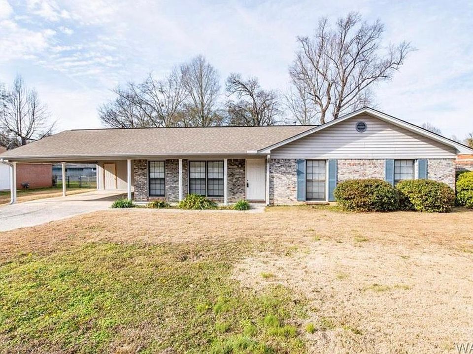 1st image of 10 Camellia Dr