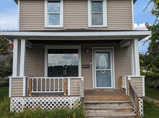384 Hamilton Ave, Kingsford, MI 49802