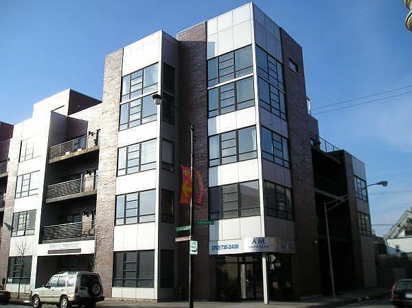 1st image of 808 N Greenview Ave APT 3D