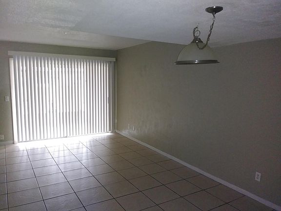 2nd image of 112 Caribbean St APT B