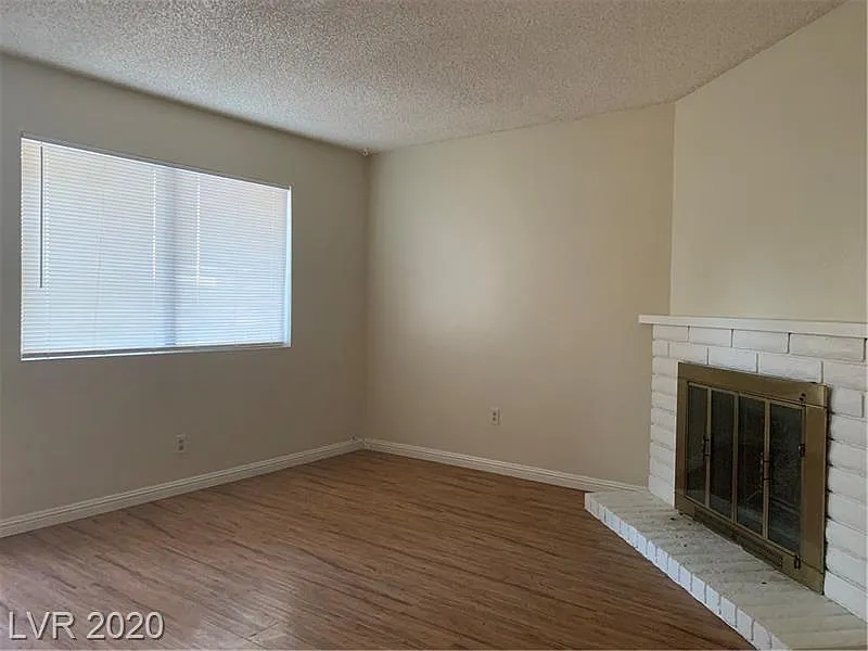 Lisagayle Court 5266 unit 122 - 1 — Photo 4