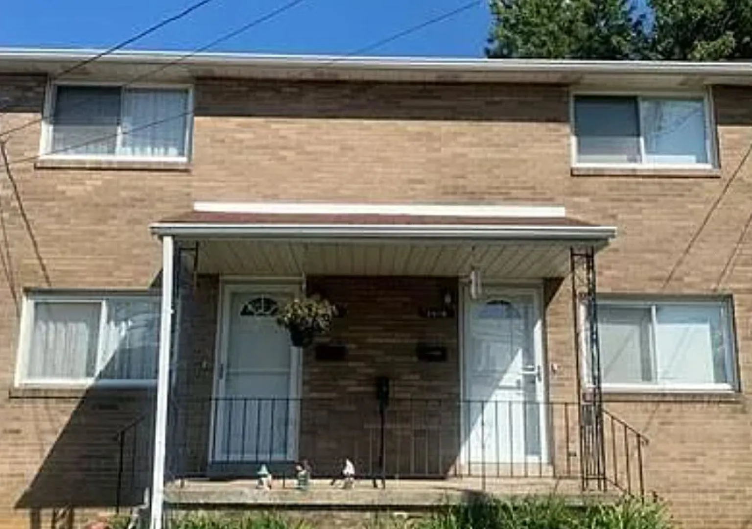 7410 Grand — Photo 2