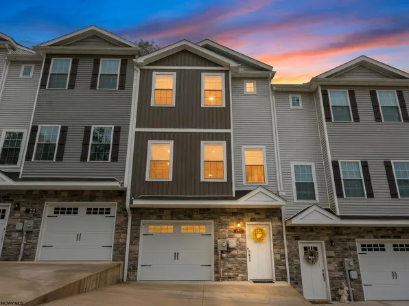 20 Misty Ln, Fairmont, WV 26554