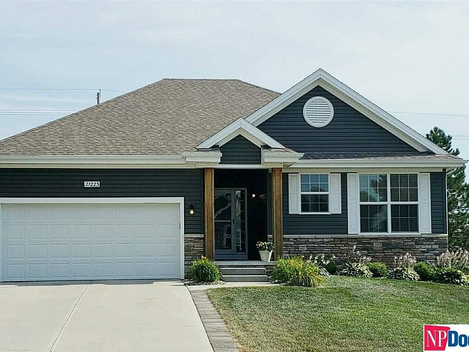 1st image of 21223 McClellan Dr