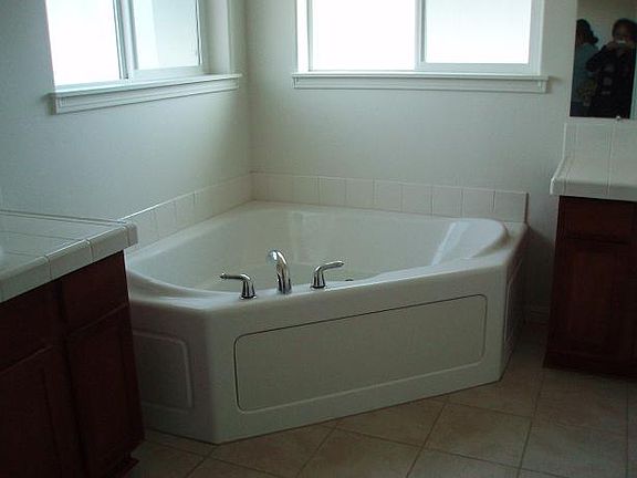 3rd image of 3918 SE 191st Ave