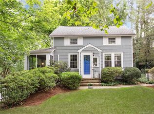 2 Carolyn Ct, Norwalk, CT 06853