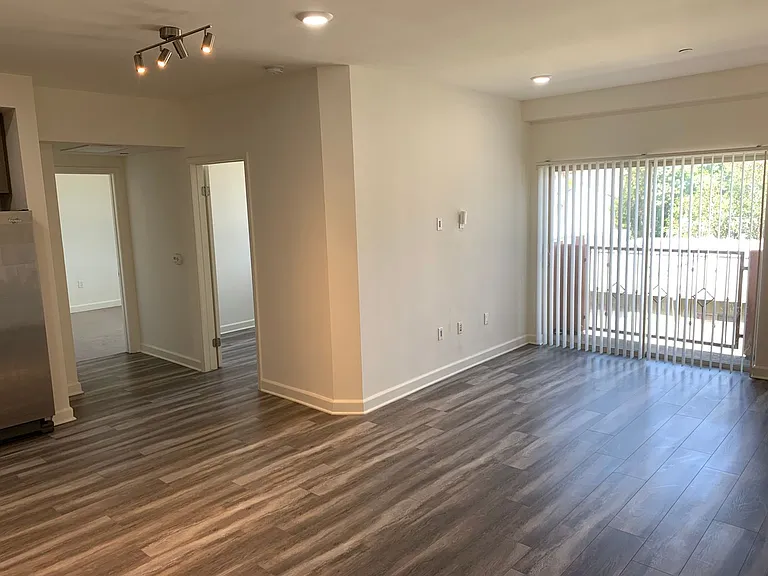 Now Leasing @ Archwood Court Apartments — Photo 16