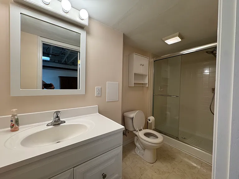 7469 Hoover Ave — Photo 11