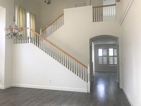 2nd image of 4015 Chamberer Dr