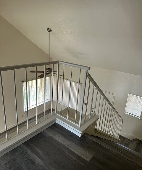 2718 Birchwood Ct — Photo 8