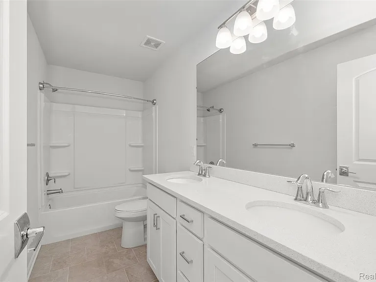 3449 Haverford Dr — Photo 7