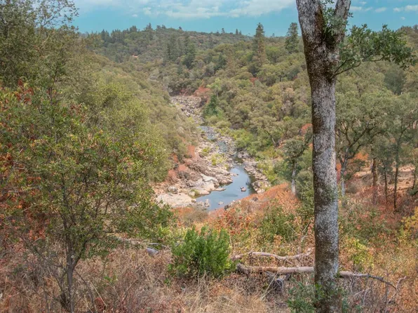 Bear River Ln, Auburn, CA 95602