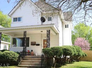 520 W Adams St, Clinton, IL 61727