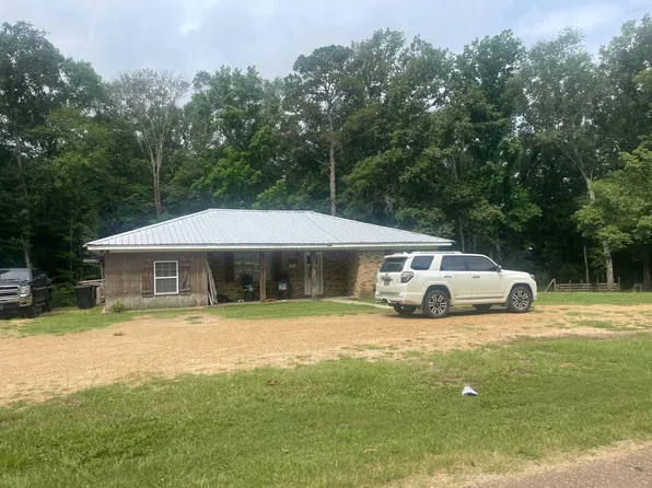 5049 Monticello Rd, Wesson, MS 39191