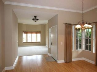 1762 Ridgewood Dr, Camarillo, CA 93012