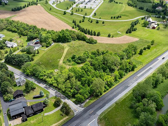 3rd image of 285 Stem Rd