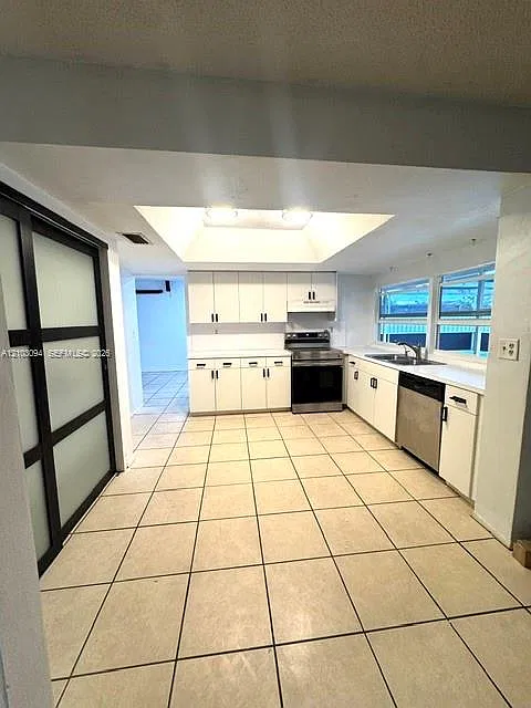 9565 NW 19th Pl