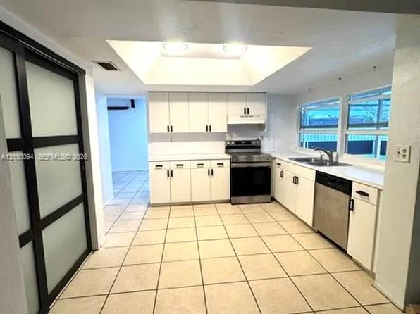 9565 NW 19th Pl, Fort Lauderdale, FL 33322