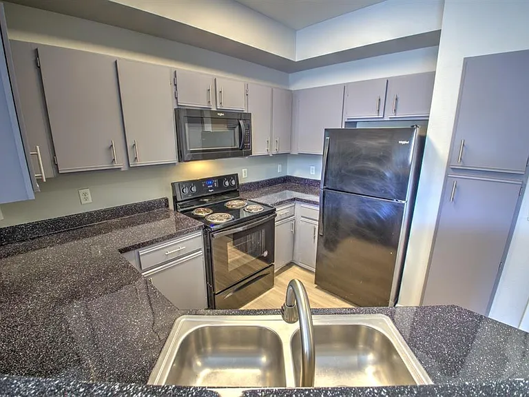2320 Gracy Farms Ln #1323 — Photo 4