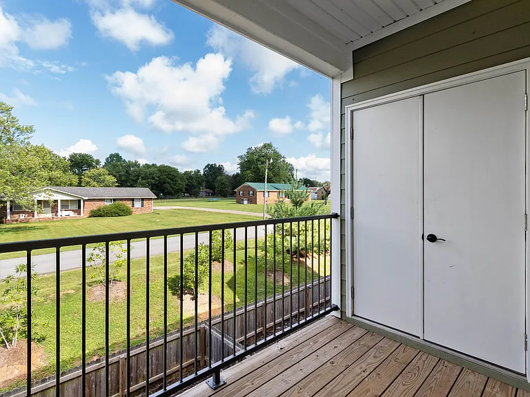 Creekside at Deer Crossings — Photo 24